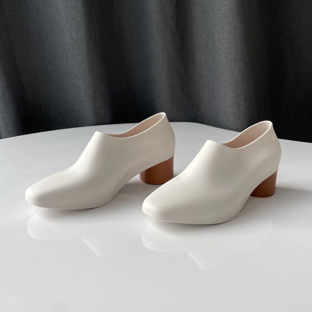 Melissa Waterproof Low Cut Rain Boots - Size 5